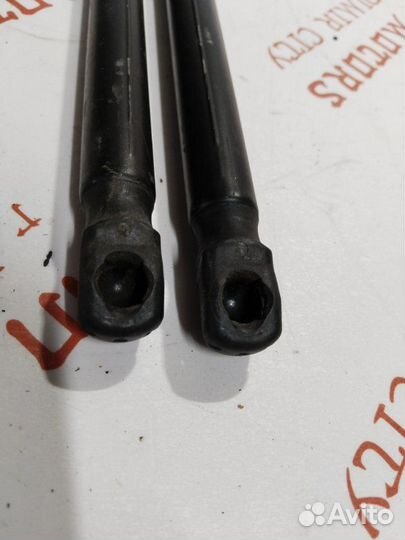 Амортизатор двери багажника Audi A3 8P CAX 1.4