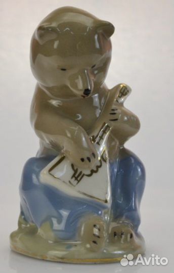 Фарфоровая статуэтка Мишка