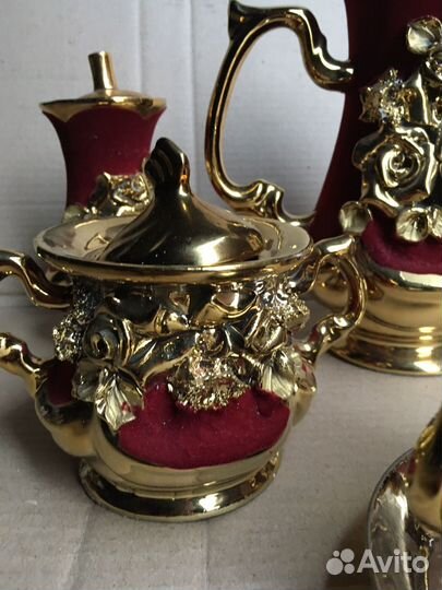 Бархатный чайный сервиз 