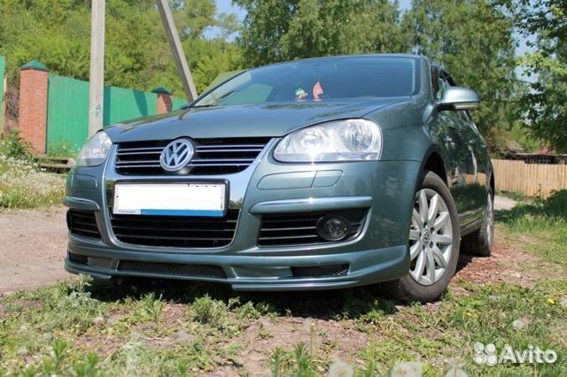 Накладка на передний бампер Volkswagen Jetta 5