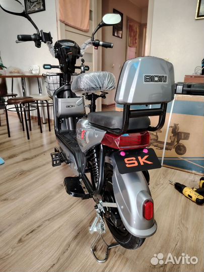 Электроскутер sk8