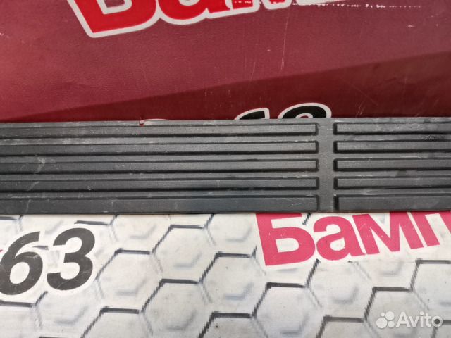 Накладка на подножку правый Toyota Land Cruiser