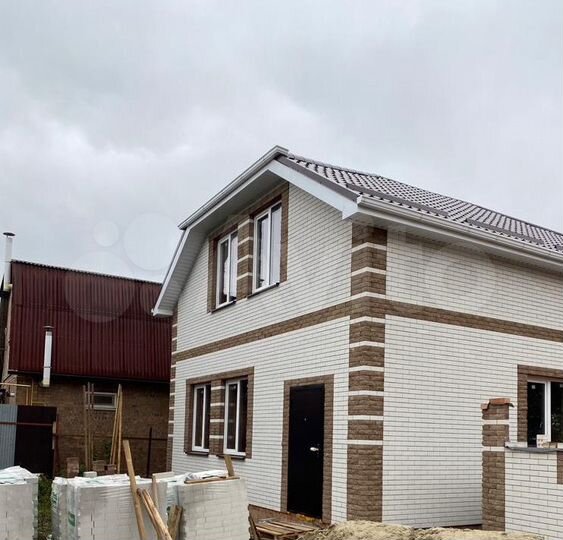 Дом 134 м² на участке 2,8 сот.