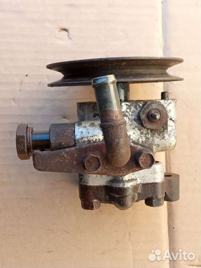 Насос гура Hyundai Sonata 1996г