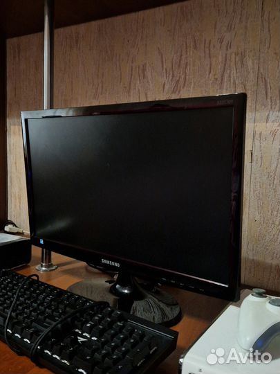 Монитор Samsung S22C300B