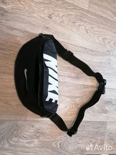 Поясная сумка