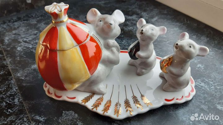 Фарфоровая статуэтка Вербилки