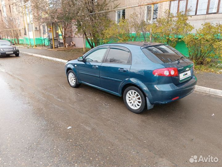 Chevrolet Lacetti 1.4 МТ, 2008, битый, 188 000 км