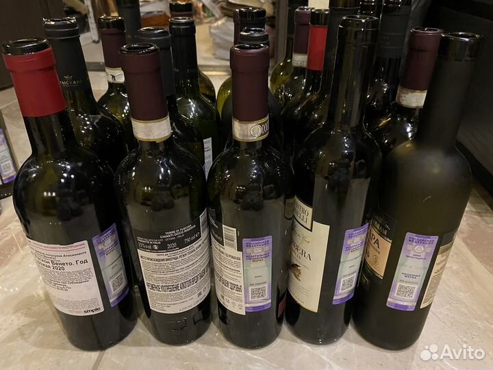 Бутылки из под вина под пробку