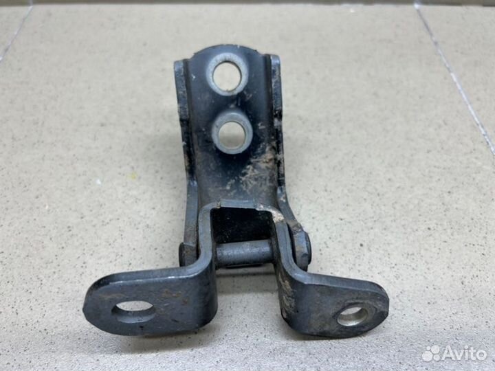 Петля двери передней левая Toyota Rav4 2006-2012