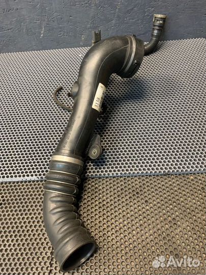 Патрубок интеркулера Bmw 335 Xi E92 N54 2007