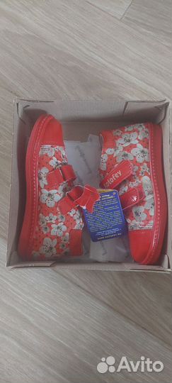 Ботинки для девочки 28 котофей новые