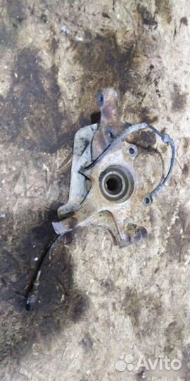 Кулак поворотный со ступицей Opel Corsa D Z12XEP