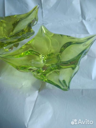 Ваза 2шт.Цветное стекло.Богемия