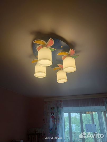 Люстра в детскую комнату