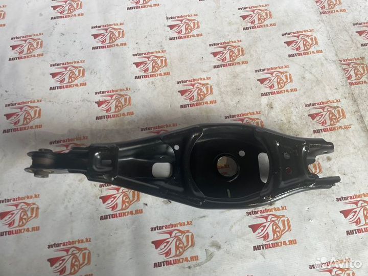 Рычаг поперечный задний левый Honda Cr-V 5 RW