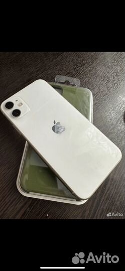iPhone 11, 64 ГБ