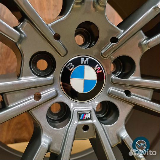 Разноширокие Диски R20 на BMW G30 G12 G01 706m MG