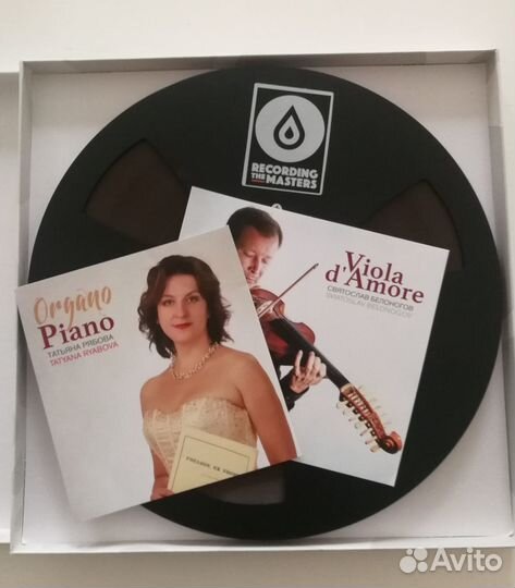 Катушки с записью студии 