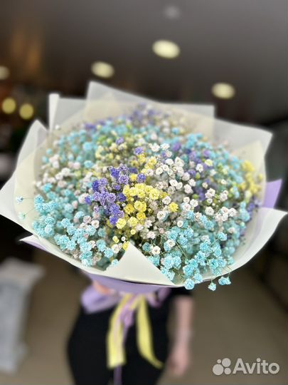 Цветы. Букет из разноцветной гипсофилы