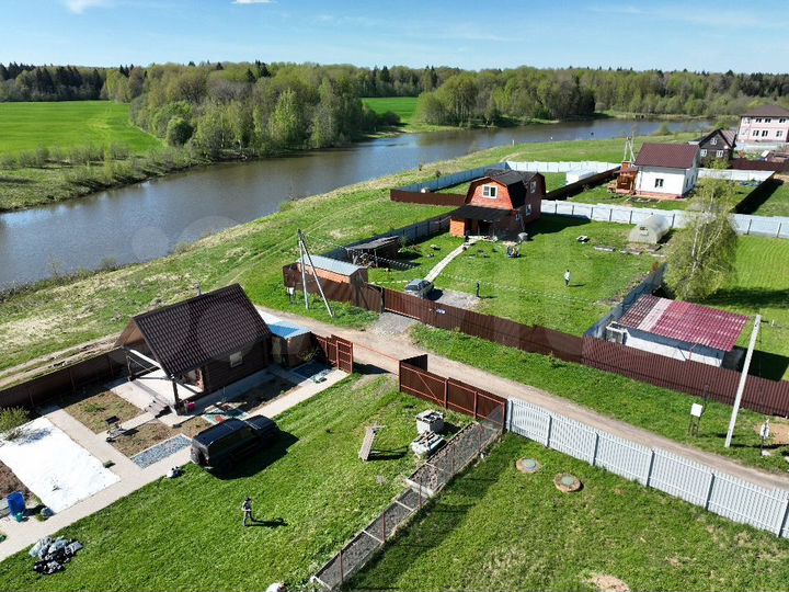 Дом 93,5 м² на участке 10 сот.