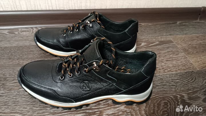 Кроссовки 41р натуральная кожа