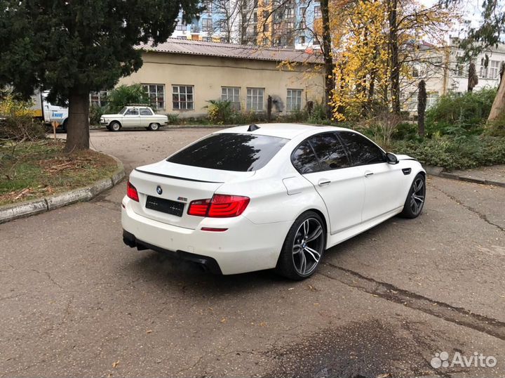 BMW M5 4.4 AMT, 2012, битый, 126 666 км