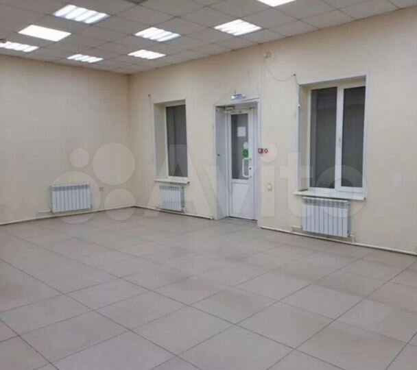 Торговая площадь, 67 м²