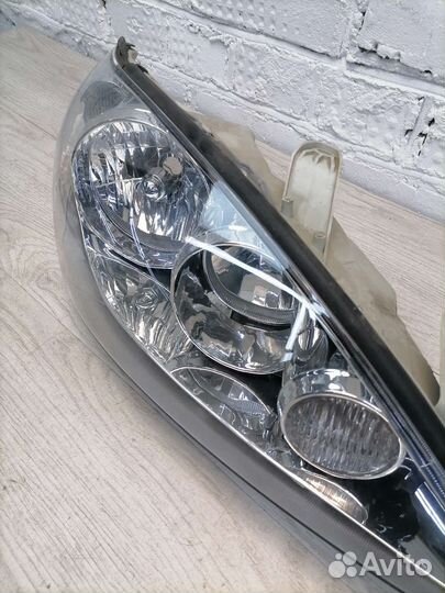 Фара передняя правая Toyota Camry ACV30 2azfe 2005