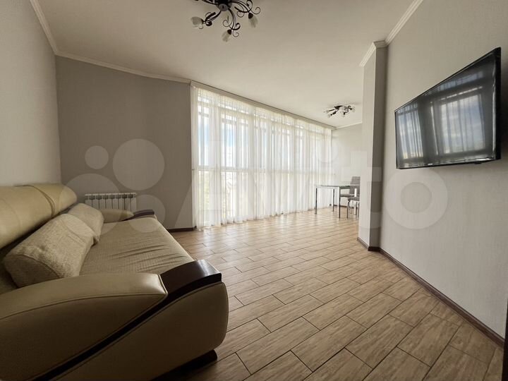 3-к. квартира, 80 м², 7/10 эт.