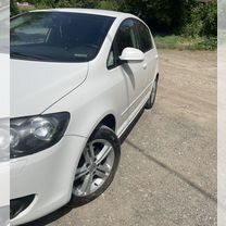 Volkswagen Golf Plus 1.6 MT, 2013, битый, 103 000 км, с пробегом, цена 1 250 000 руб.