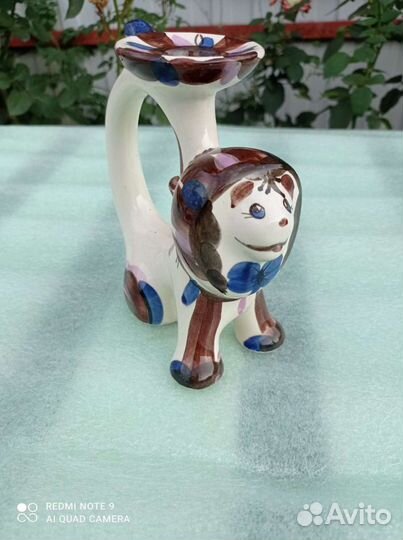 Фарфоровый подсвечник Лев зик