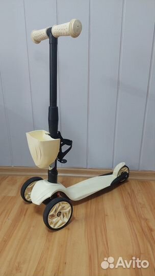 Самокат детский трехколесный