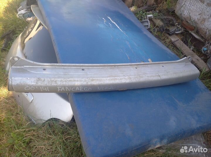 Бампер задний средняя часть Toyota funcargo