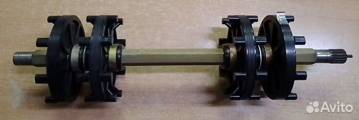 Вал ведущий с колесами для снегохода Тайга