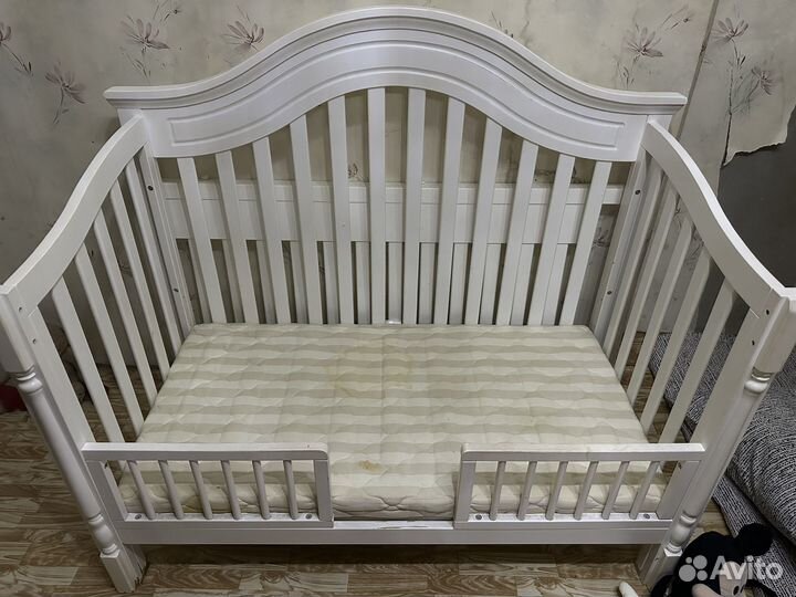 Кровать детская. Бренд Giovanni