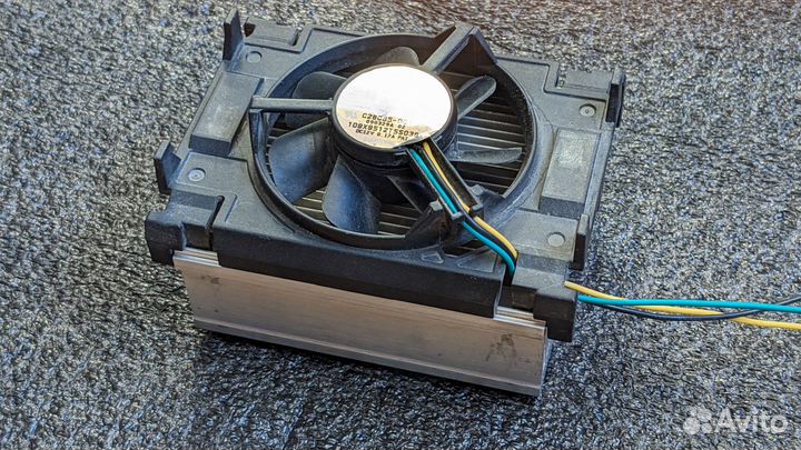 Кулер процеccорный Intel Box C28085-001 Socket 478