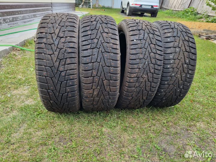 Nexen Winguard WinSpike 215/50 R17