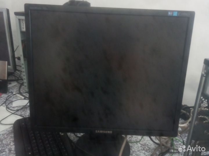 Монитор Samsung syncmaster 943n