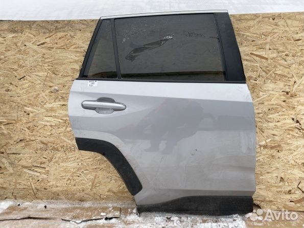Задняя правая дверь Toyota Rav-4 XA50 2018-2023