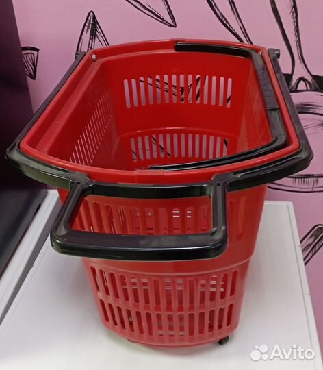 Корзина на колёсах