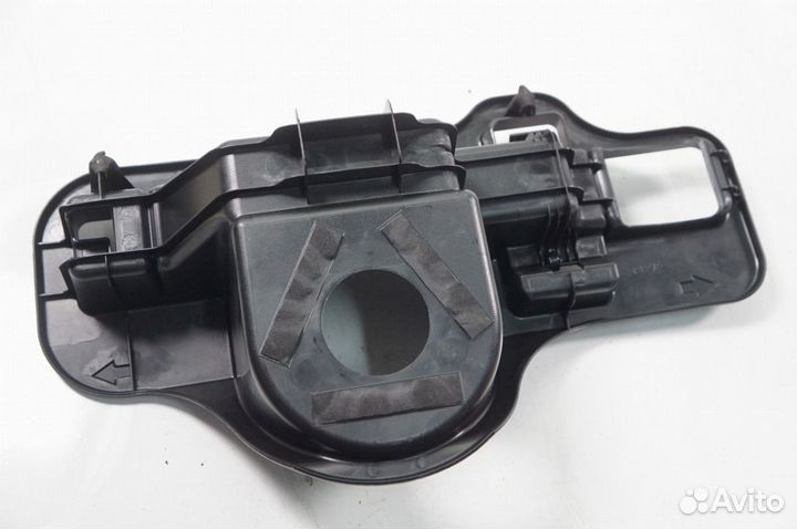 Крепление домкрата Toyota Prius NHW20 1NZ-FXE