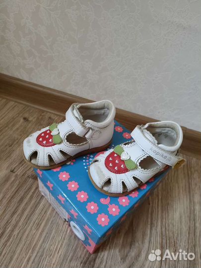 Босоножки для девочки