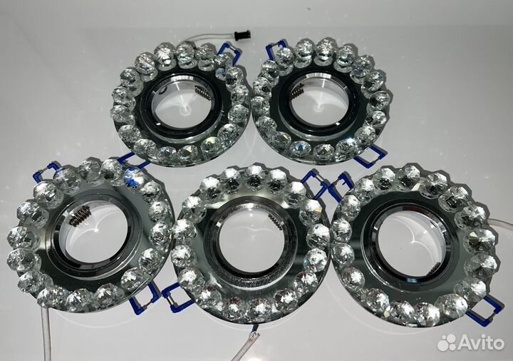 Светильники точечные встраиваемые