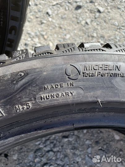 Michelin X-Ice North 4 245/45 R19