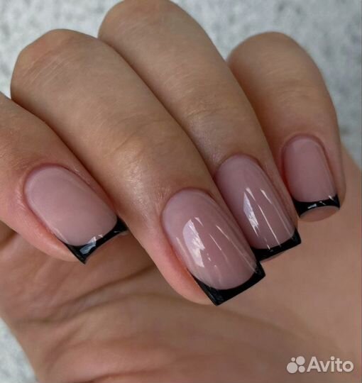 Нужна модель на маникюр