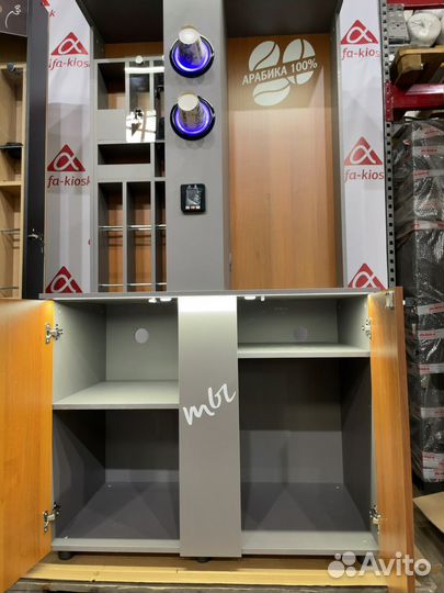 Стойка кофе с собой. Кофейня самообслуживания