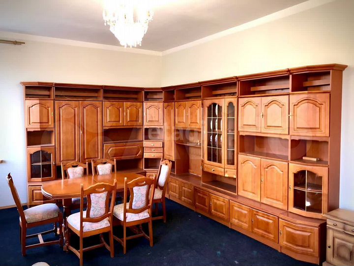 Дом 358,1 м² на участке 5,4 сот.