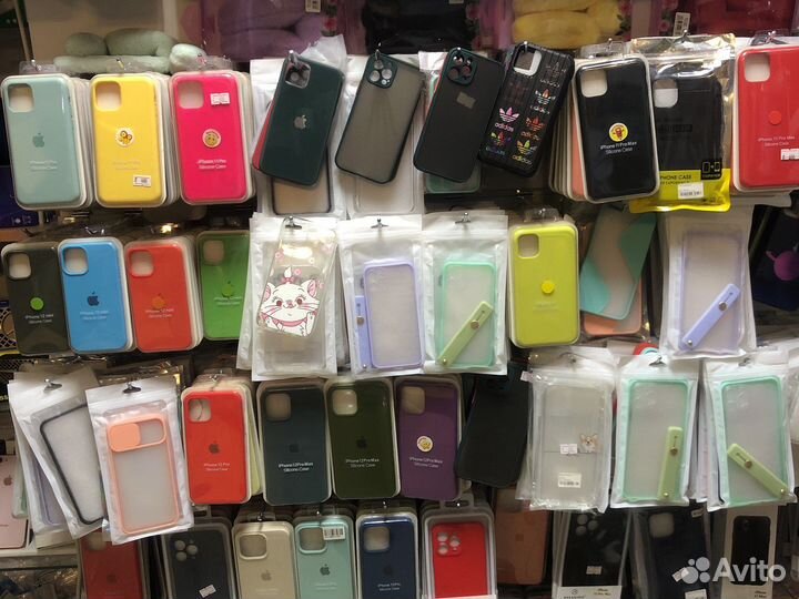 Фирменные чехлы на iPhone