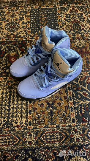 Nike Air Jordan 5 UNC